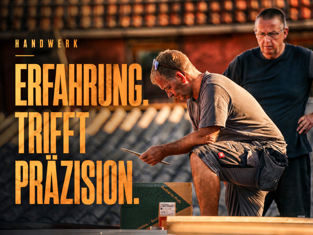 dACHDECKER AUF DEN dACH FOTOGRAFIERT
